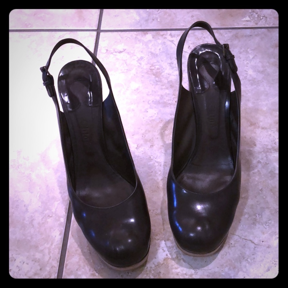 Chloe olive green pumps